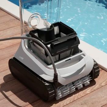 30 XA IQ  medencetisztító robot 2.Kép