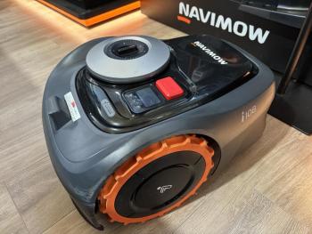 Navimow i108E robotfűnyíró 2025 (garázzsal, használt) 3.Kép